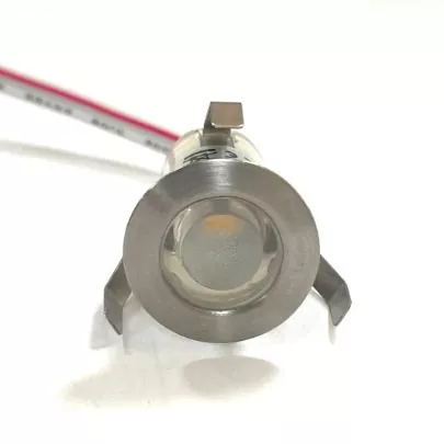 Stále se obáváte, že nebudete moci najít odolné lampy pro osvětlení lodních paluby?